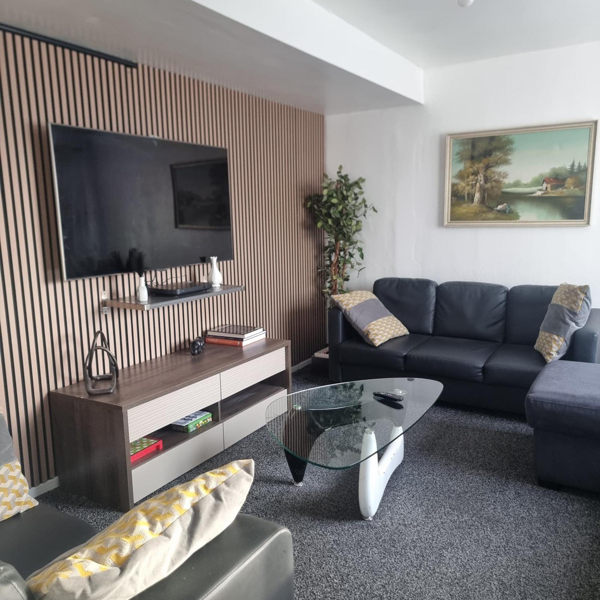 Spacious House In Central Manchester Exterior photo
